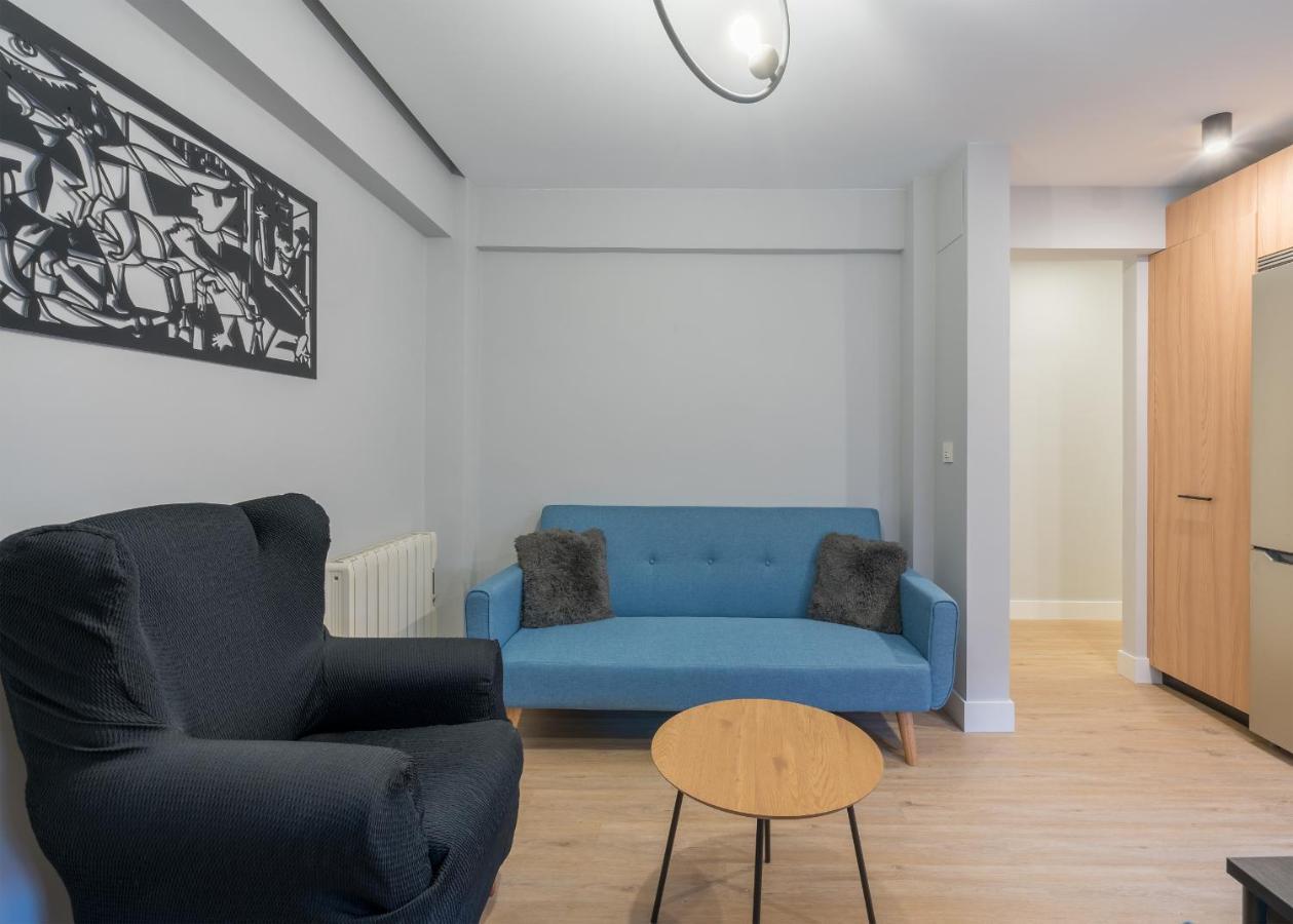 Villa Hita Apartment By People Rentals Bilbao Eksteriør bilde